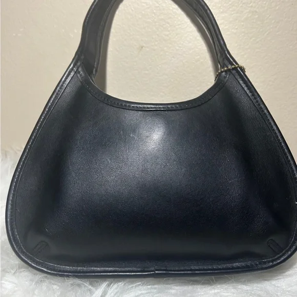 Coach ergo bag - Picture 2 of 10